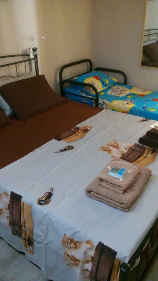 7 Stars Near Metro Apartment Athens Luaran gambar