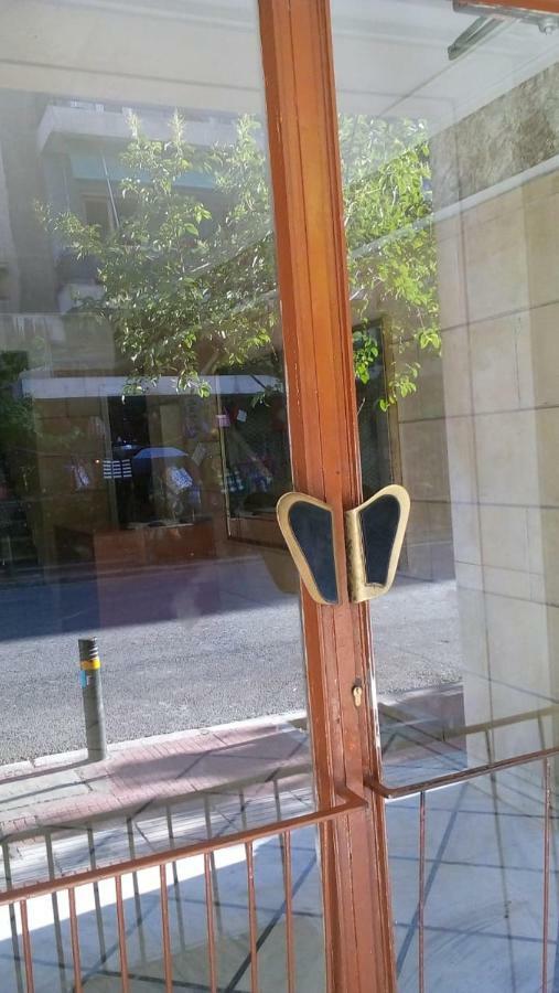 7 Stars Near Metro Apartment Athens Luaran gambar