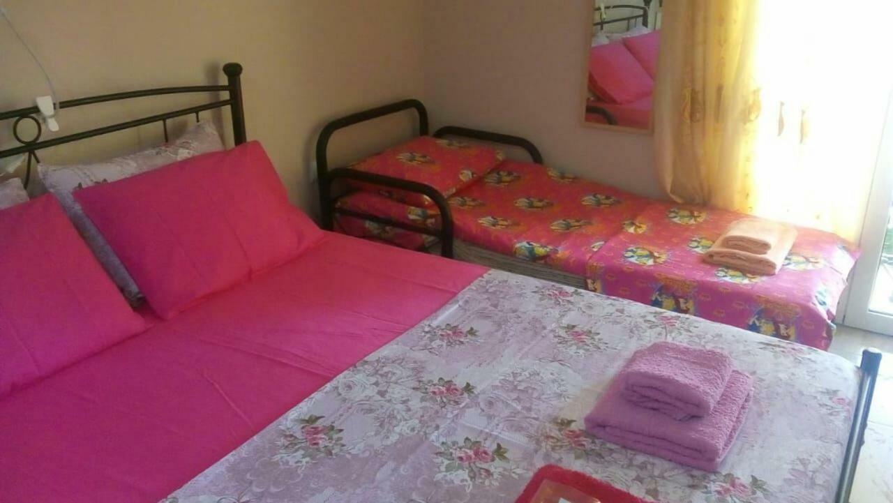 7 Stars Near Metro Apartment Athens Luaran gambar